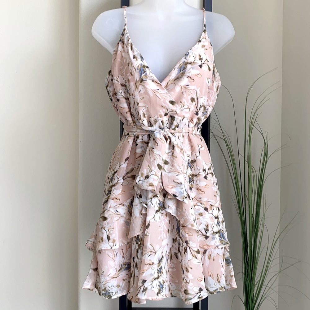 ✨ SELFIE LESLIE pink floral flower dress